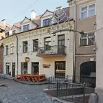 Old Town Jana Seta *