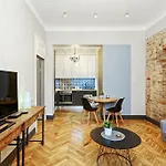 Apartment Old Town Jana Seta *