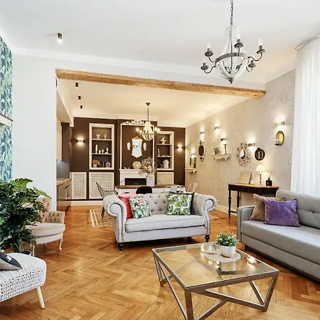 Old Town Jana Seta *